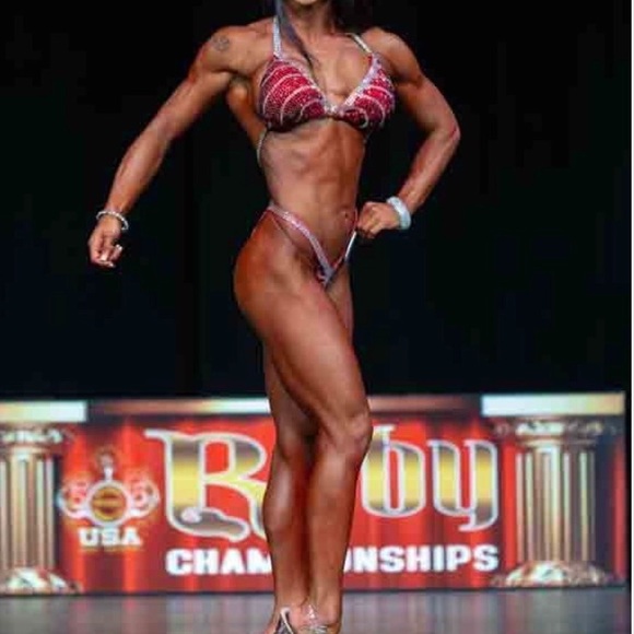 IFBB NPC Figure Competition Suit - Picture 4 of 15